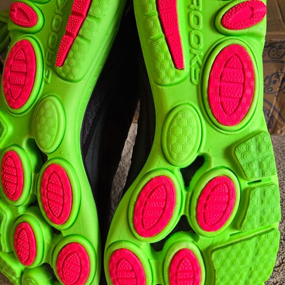 Brooks PureConnect 2 All Terrain Pink/Green Gecko Split-Toe Road Runner 1201321B - Picture 14 of 16